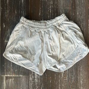 Lululemon shorts size 4